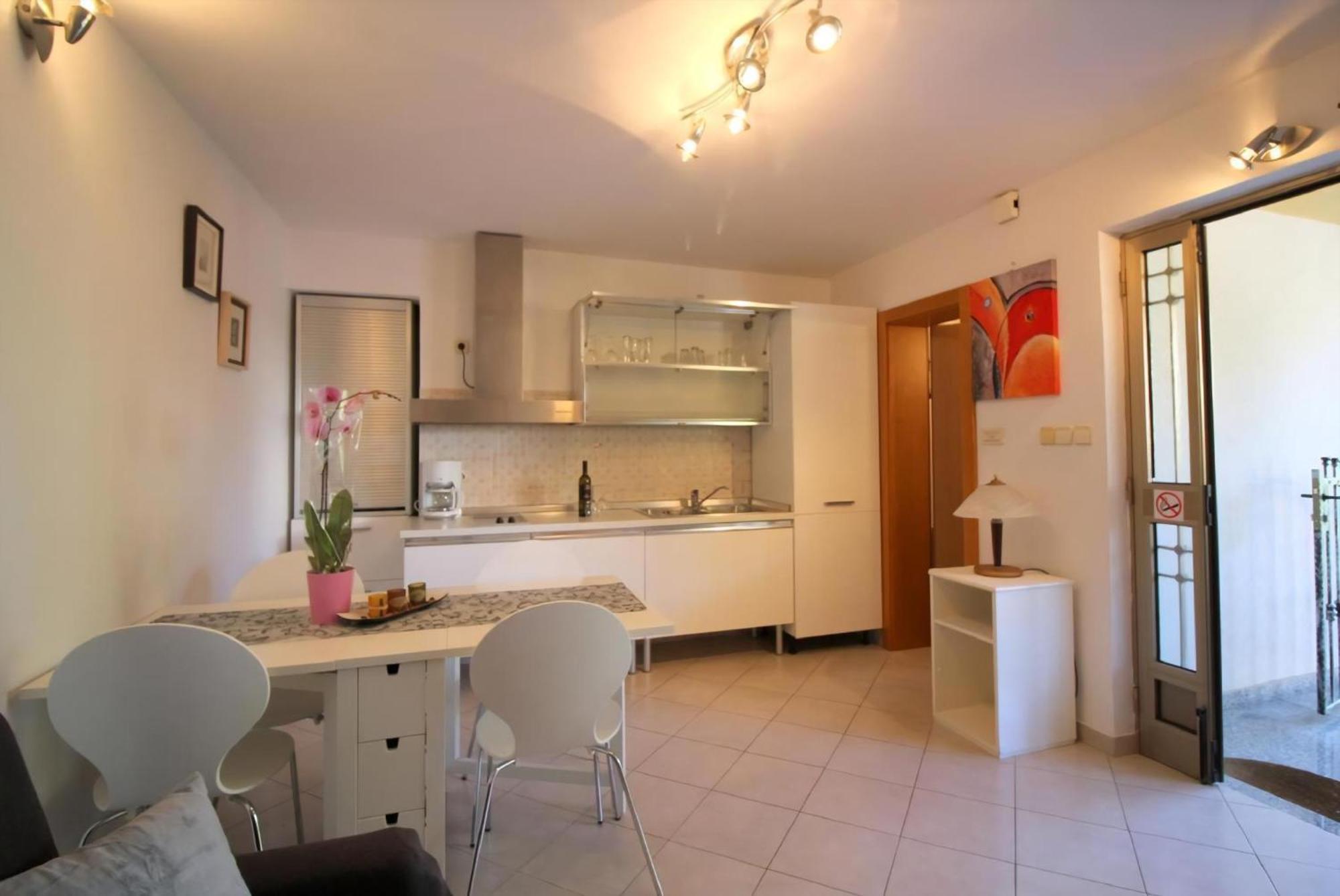 Apartmán Pineta 1 Mit Terrasse In Strandnaehe